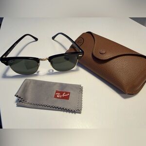 Ray-Ban Clubmaster Sunglasses - RB3016 - 49mm, Black/Gold